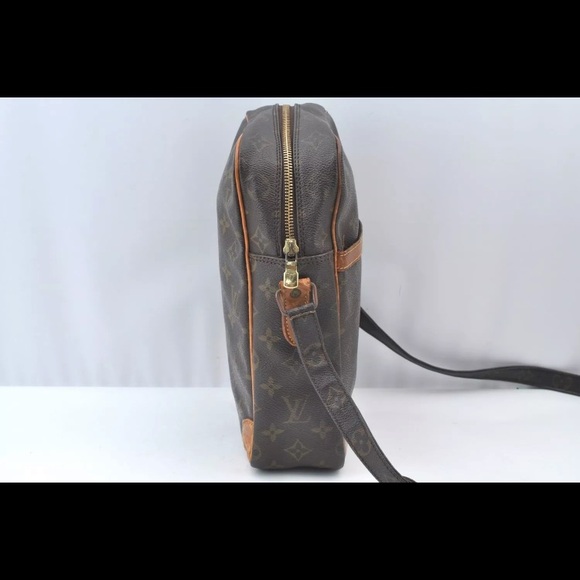 Louis Vuitton Danube - Picture 3 of 12